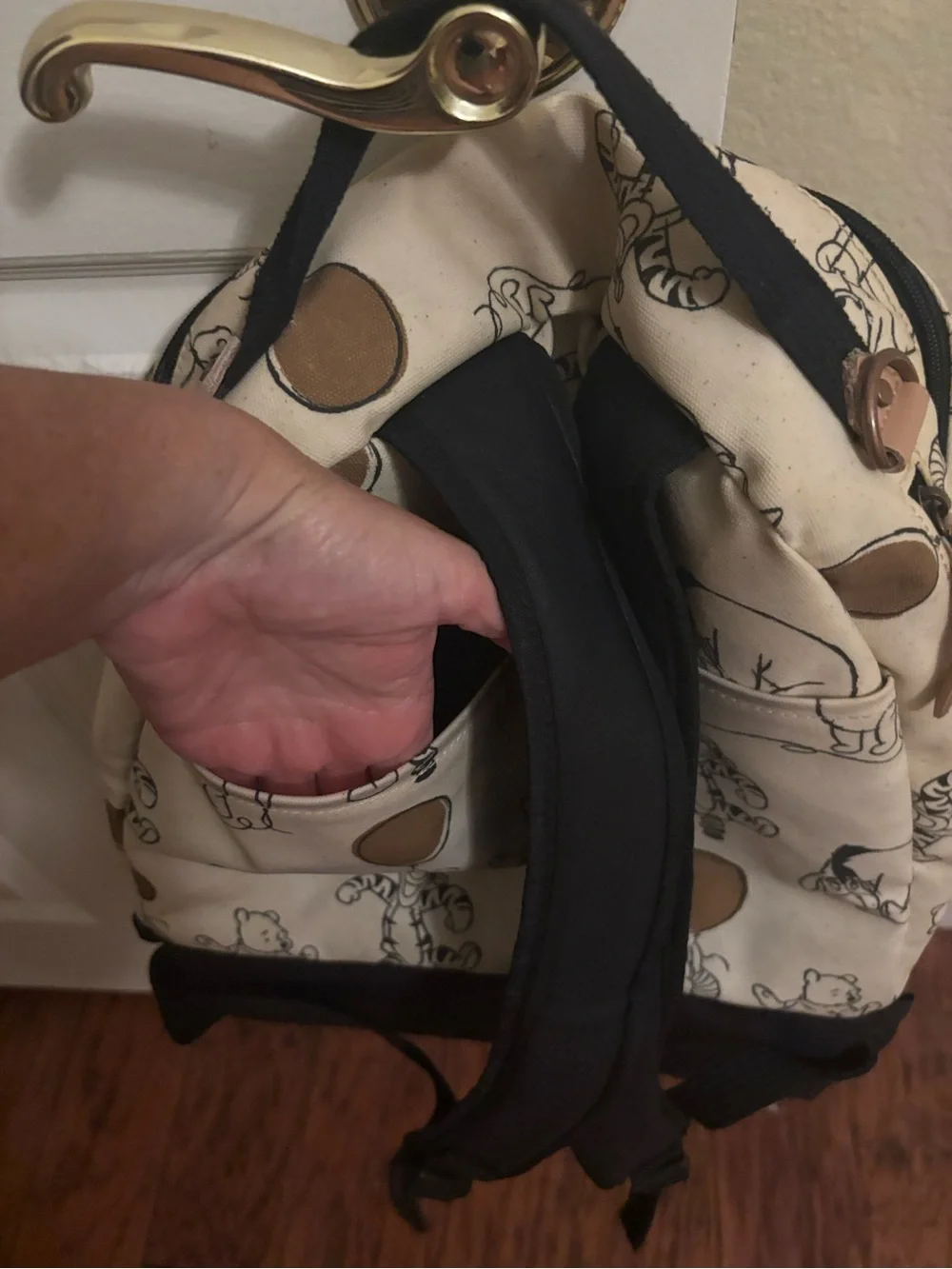 Petunia Pickle Bottom – District Backpack Diaper Bag Winnie the Pooh insulated